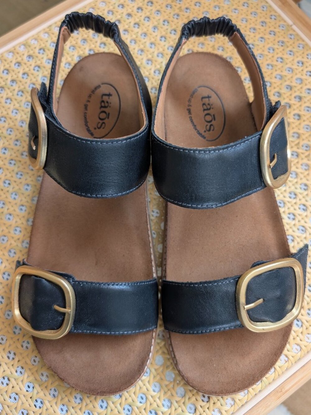 Taos Black Leather 'On The Double' Sandals/size 10